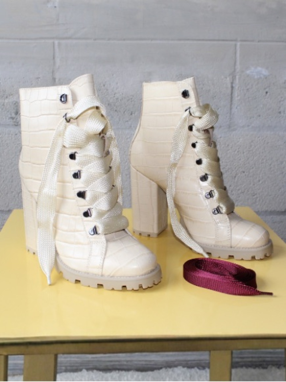 Schutz - NEW  Zhara Eggshell Croc-Embossed Leather Lace-Up Bootie